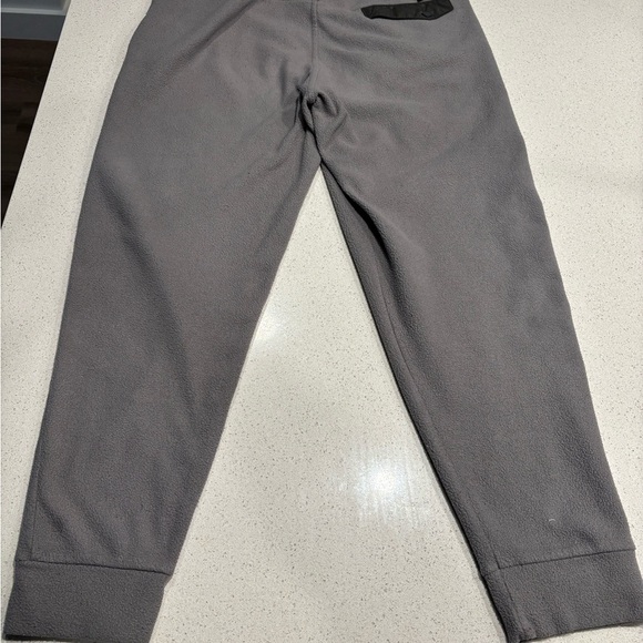 Patagonia Women’s Gray Joggers - Picture 5 of 9